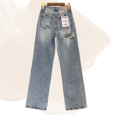 Jeans met scheur