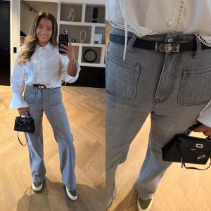 Jeans met grijze wassing en leuke voorkant